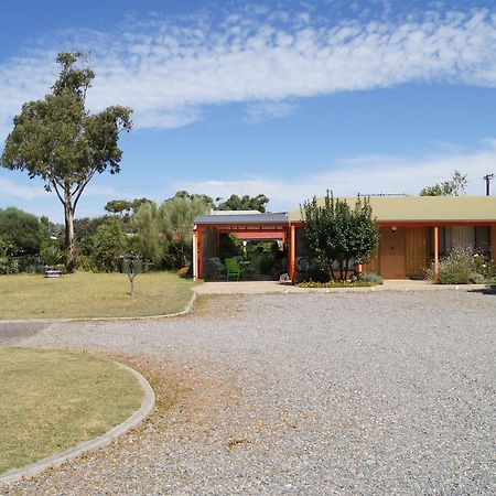 Milang Lakes Motel Dış mekan fotoğraf